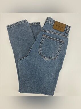 Calvin Klein Women’s Vintage 90s High Waist Stonewash Denim Tapered Jeans 30x31